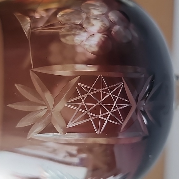 Ruby Red Crystal Etched Wine Hock Goblet. Champagne/Water/Wine Glass. - Picture 6 of 12